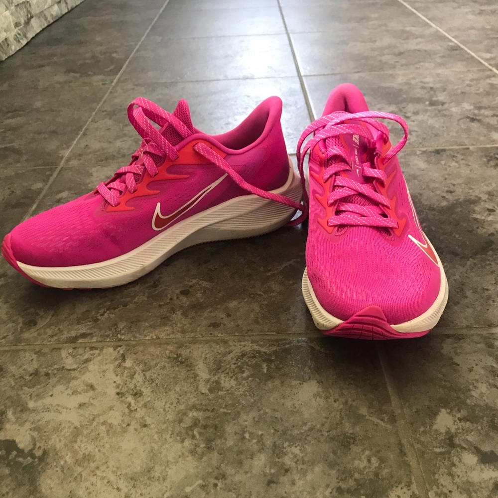 Nike Zoom Size 6